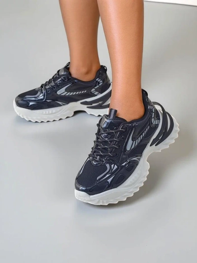 Royalfashion Women's sports sneakers with a thicker sole Annete