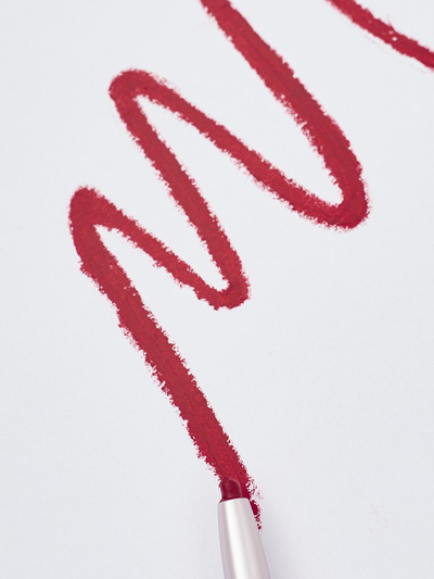 Lip pencil in the color Carmen