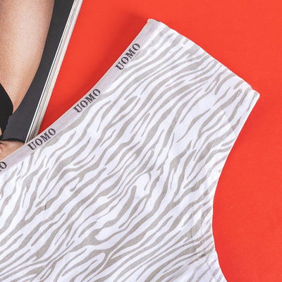 Светло-серые женские трусы с рисунком