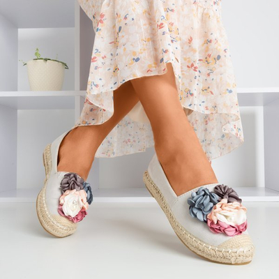 OUTLET Szare espadryle z kwiatkami Fandi - Obuwie