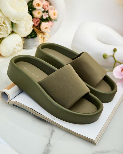 Royalfashion Women's Colelle flip-flops