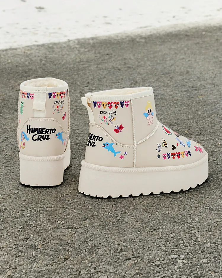 Royalfashion Short women's snow boots with Hanaga stickers