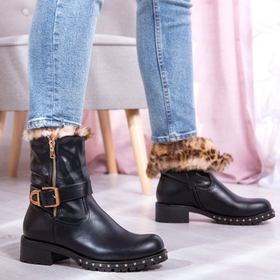 Rahel's black flat-heel boots - Footwear
