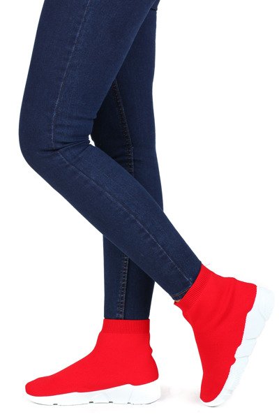 Czerwone, sportowe obuwie z tekstylną cholewką - Obuwie