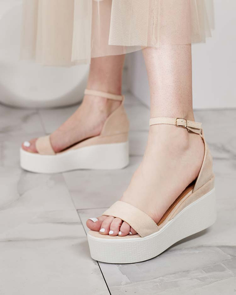 Royalfashion Sieviešu sandales Elovia uz katalupes