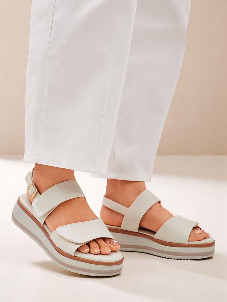 Royalfashion Женские сандалии с утолщенной подошвой Tulipp