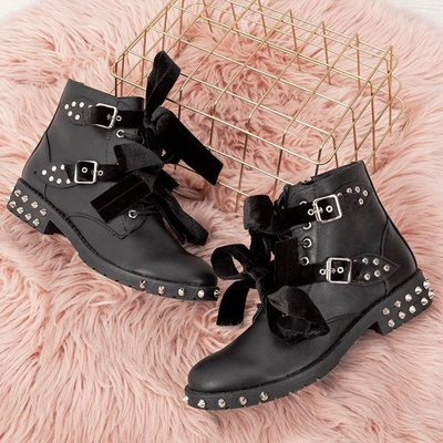 Black women's studded baggers - Footwear