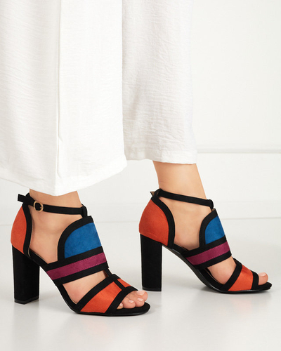 OUTLET Krāsainas sieviešu sandales uz Buskiri-Footwear staba