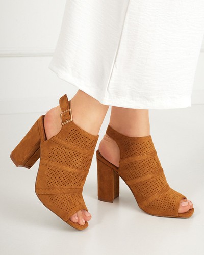 OUTLET Women's openwork sandals on a post in camel Texis - Footwear