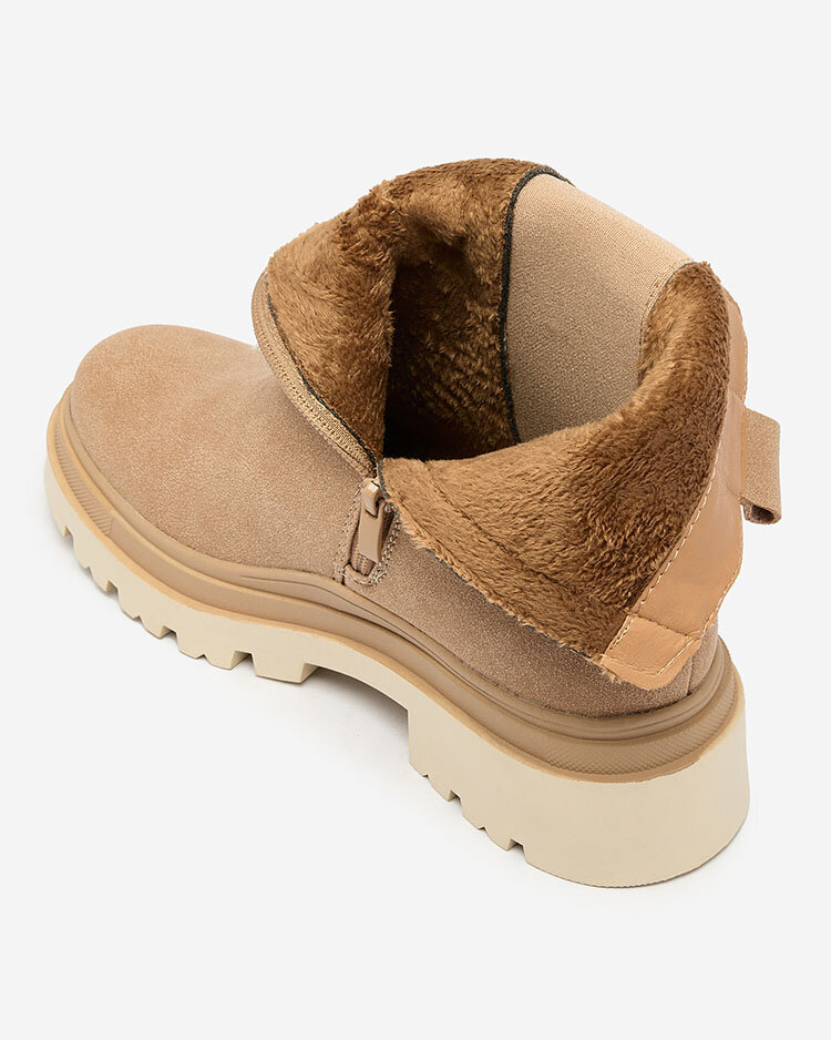 Royalfashion Bēšas krāsas sieviešu zābaki ar dekoratīvu siksniņu Doasa