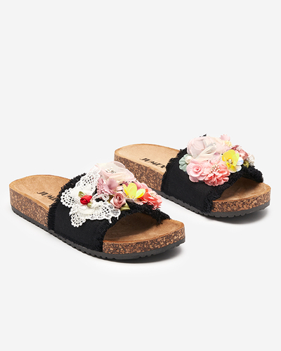 Sieviešu čības ar auduma ziediem melnā krāsā Ososi- Footwear