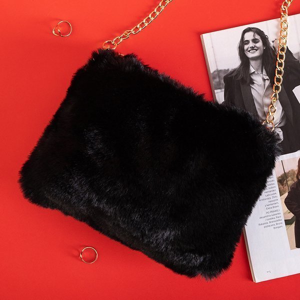 Melnas kažokādas rokassomiņa uz zelta ķēdītes - Aksesuāri