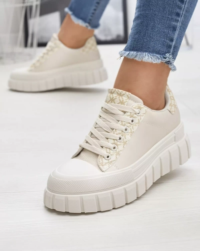 Casual women's cream women's sports shoes with patterned inserts Leritic - Footwear