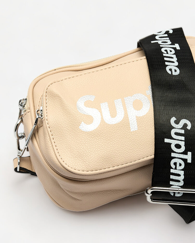 Royalfashion Sieviešu maza rokassomiņa gaiši brūnā krāsā ar uzrakstu