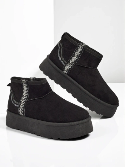 Short women's snow boots a'la Pravel