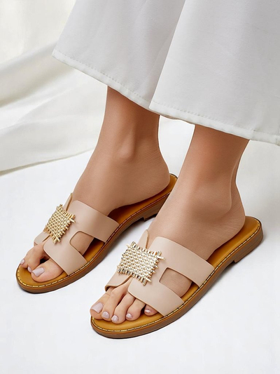 Royalfashion Women’s decorative slides with ornament Crattes