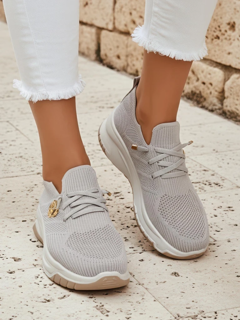 Sneakers da donna Royalfashion Selene - comode scarpe bianche con suola piatta