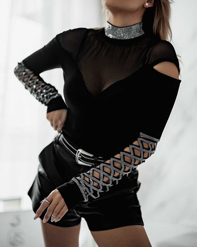 Royalfashion Женская блузка-полугольф с цирконами