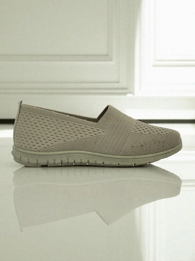 Damskie mokasyny Gaia Verde – wygodne zielone buty z tkaniny na płaskim obcasie -> Женские мокасины Gaia Verde - удобные зеленые туфли из ткани на плоском каблуке