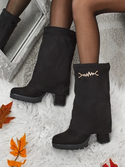 Luna Black Elegant Ankle Boots for Cold Days