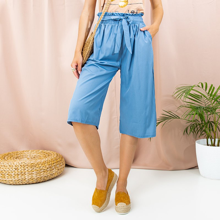 Women's blue flared shorts with pockets - Clothing