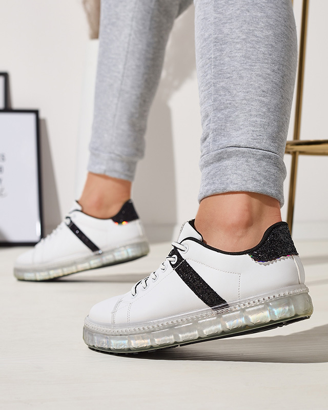 Женские спортивные кроссовки белого цвета с черными вставками Asxa- Footwear