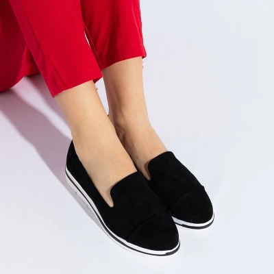 OUTLET Black women's moccasins on a low heel Dardariel - Footwear