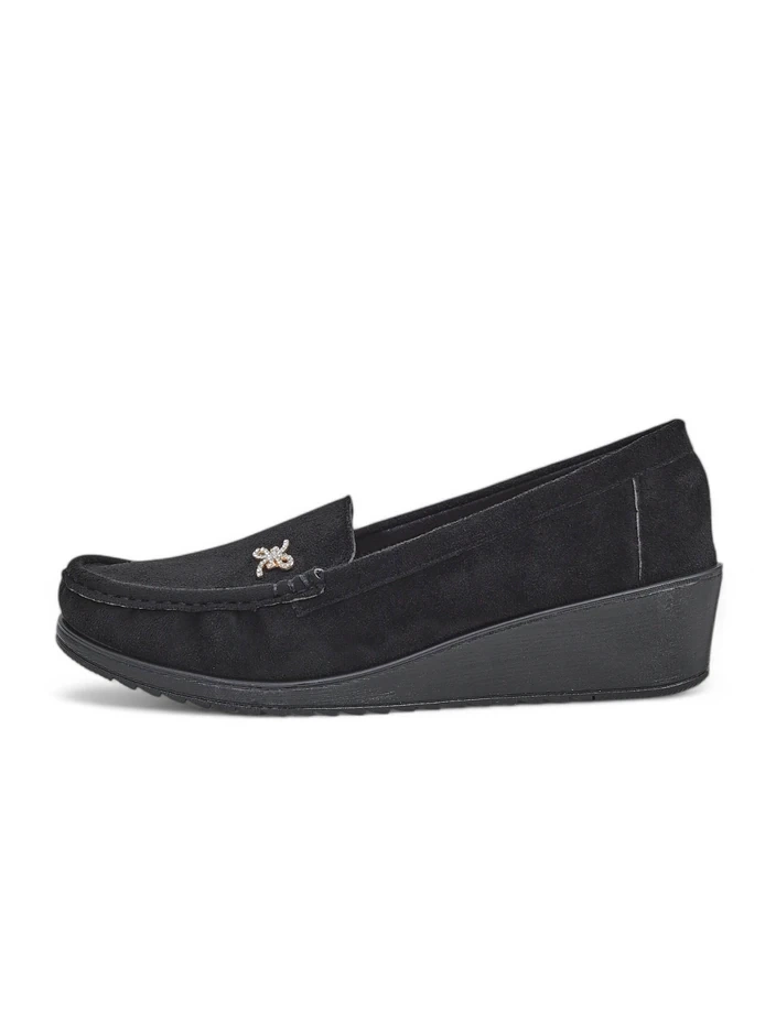 Royalfashion Women's moccasins on a low wedge Lomman