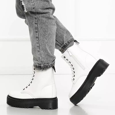 OUTLET White workery boots on a massive Lesya sole - Footwear
