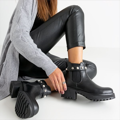 Black boots with decorations Kalkar - Footwear