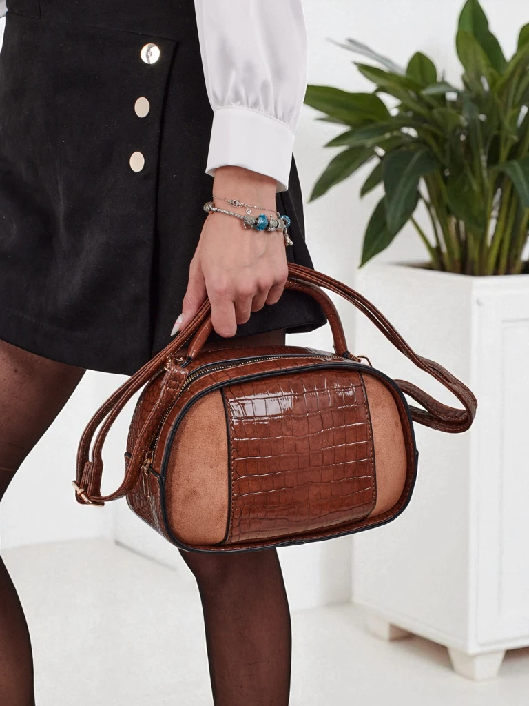 Mała damska torebka z eko skóry lakierowanej Lunar Space