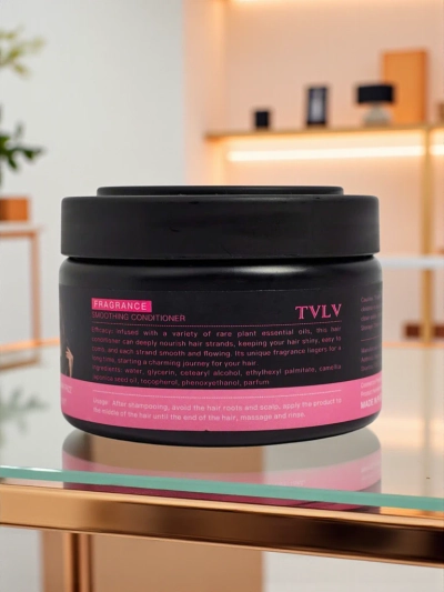 Parfümierte Glättungsspülung für das Haar