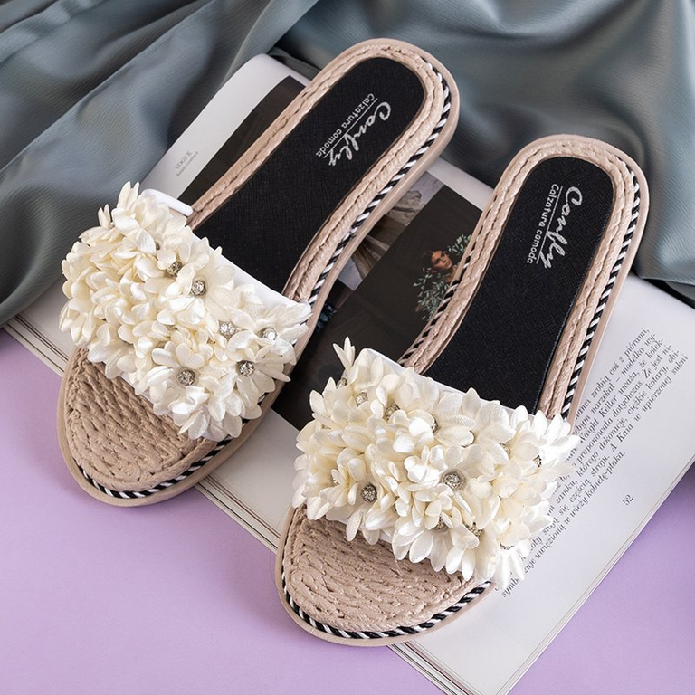 Women's white slippers with flowers Seiov - Footwear