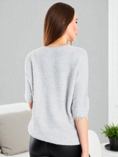 Gaiši pelēks džemperis ar zvaigznītēm - Apģērbs