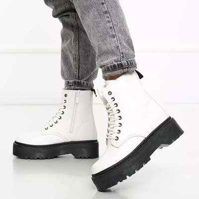 OUTLET White workery boots on a massive Lesya sole - Footwear