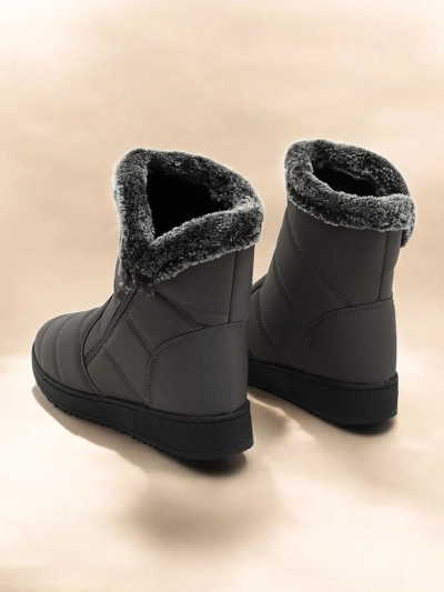 Royalfashion Women's winter boots resembling snow boots Baccinis