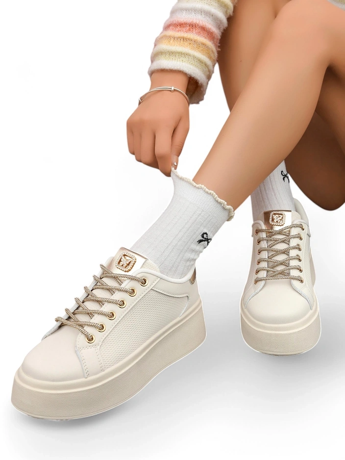 Royalfashion Women's sporty sneakers with decorative laces Eone