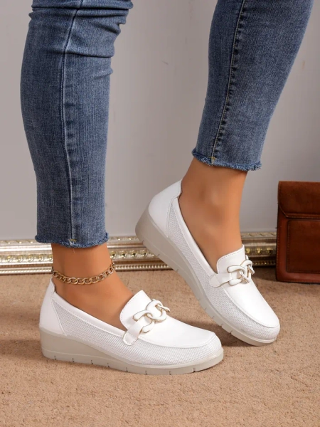 Royalfashion Sieviešu mokasīni uz zema vaiga Hofride