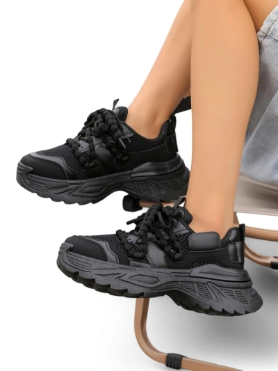 Royalfashion Women's sporty sneakers on a thicker sole Loness