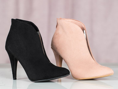 Black boots with a cut-out at the front on a higher Musa Blush heel - Shoes 1