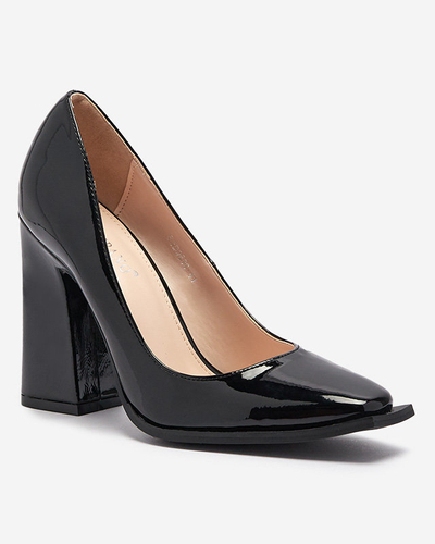 Black lacquered pumps with square toe Oriva - Footwear