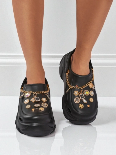 Aurelia Nero – stylish slides with embellishments and a chain, durable