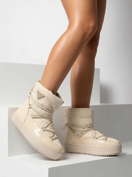 Royalfashion Women's slip-on boots a'la snow boots in beige Vevnose