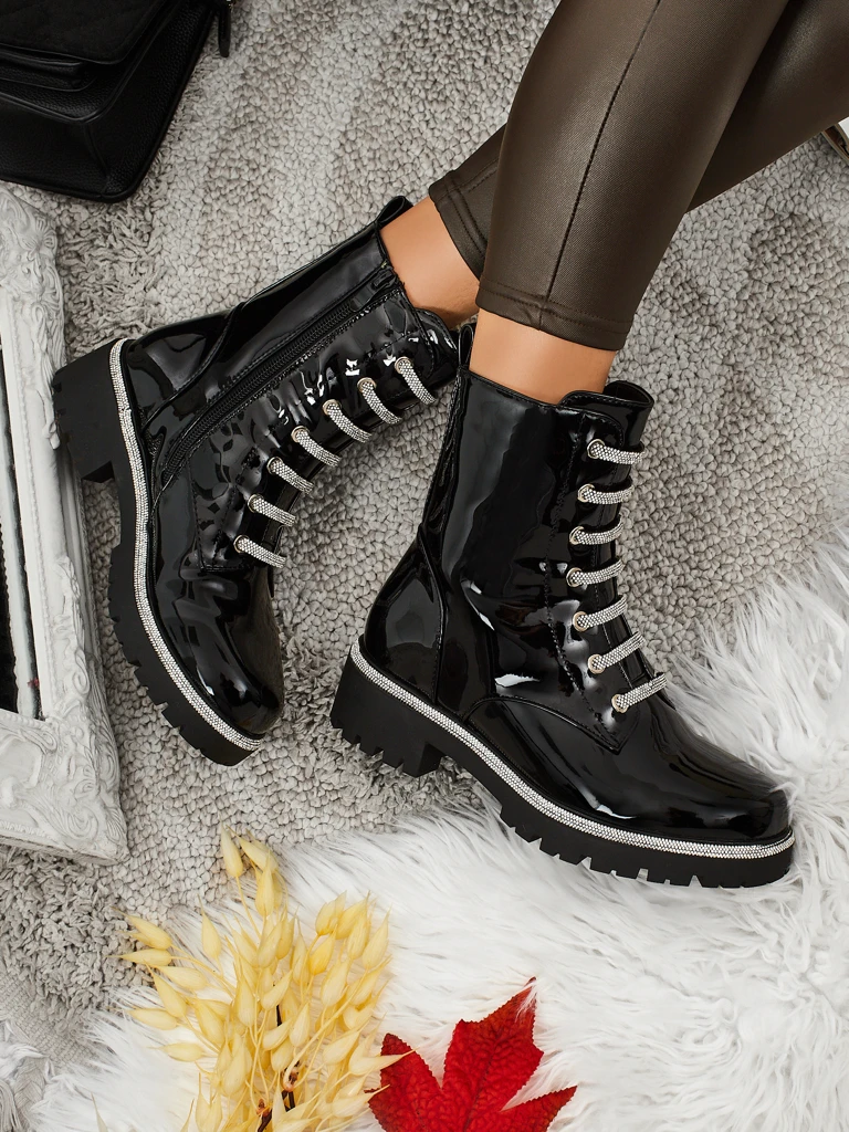 Gelakte Fjorra veterlaarsjes voor dames