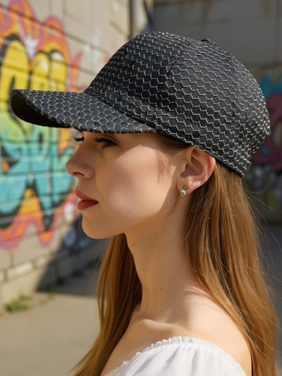Royalfashion Shine Stitch cepure