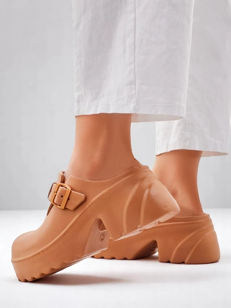 Royalfashion Women's rubber heeled sandals Voxones