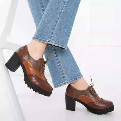 OUTLET Dark brown Tiarino women's half shoes on a post - Footwear