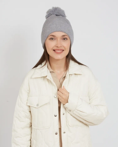 Royalfashion Women's padded hat with pompom