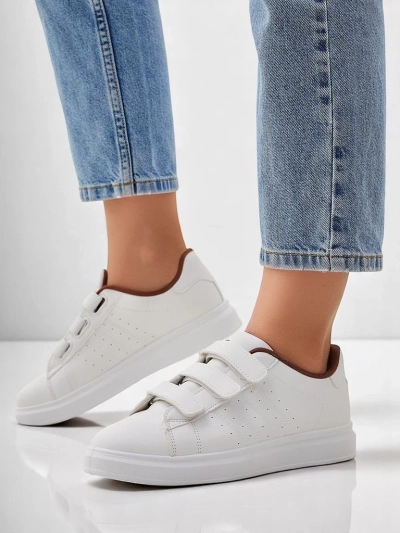 Royalfashion Women's sporty sneakers Pertis