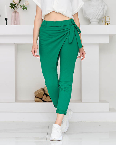 Dark green women's sweatpants with a pleat and binding - Clothing